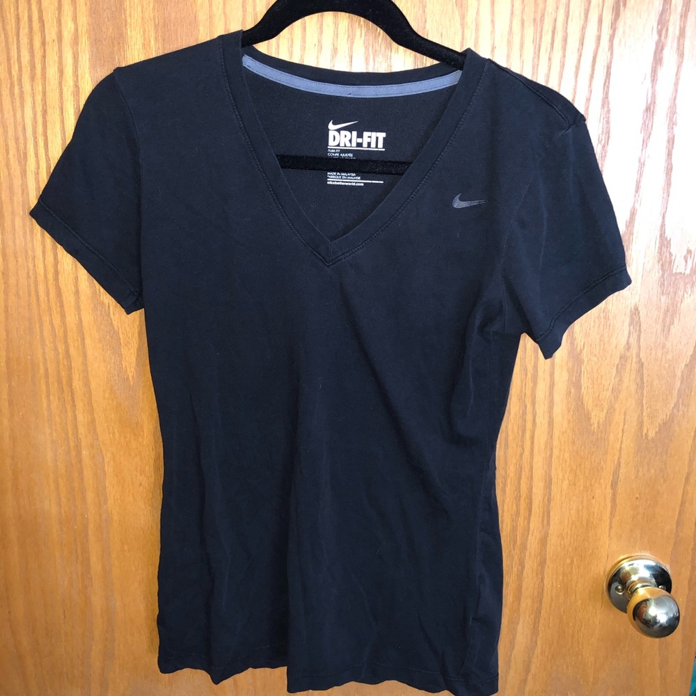Nike top